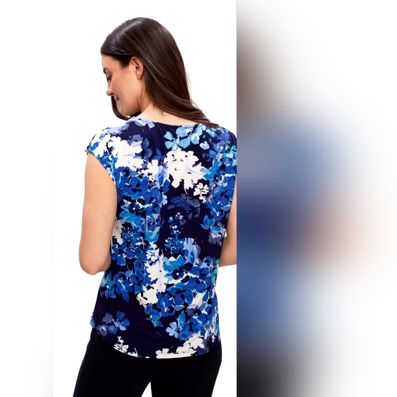Laura Floral Print Top - Blue Pattern - Picture 2 of 4